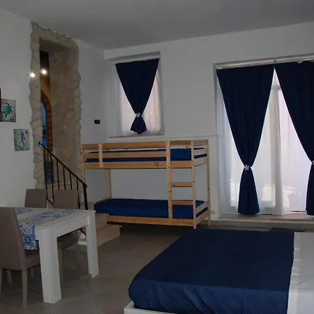 Four Seasons Summer 펜션